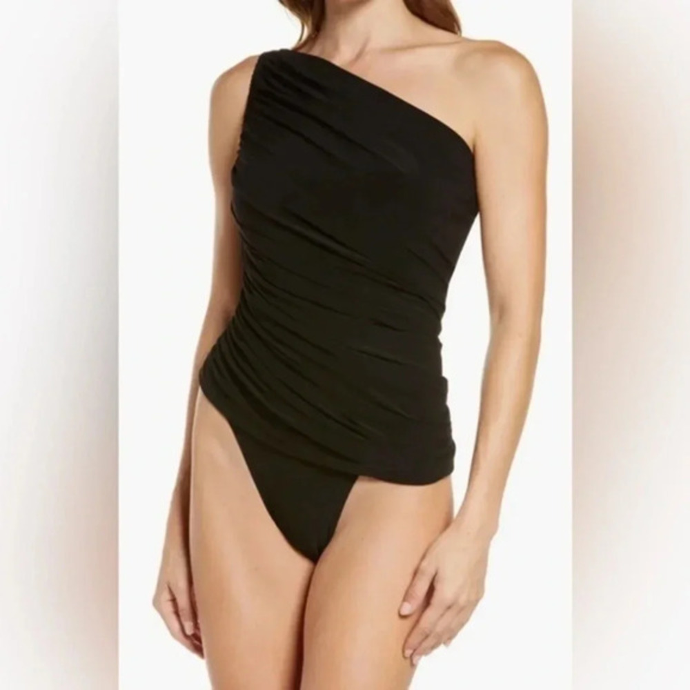 Norma Kamali Diana One-Shoulder One-Piece Swimsuit Small B2109